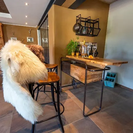 לינה וארוחת בוקר & Breakfast