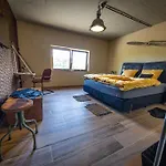 Alojamento de Acomodação e Pequeno-almoço & Breakfast 3*
