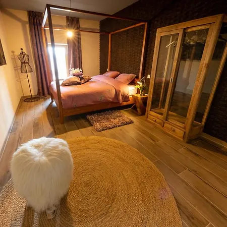 Bed and breakfast & Breakfast